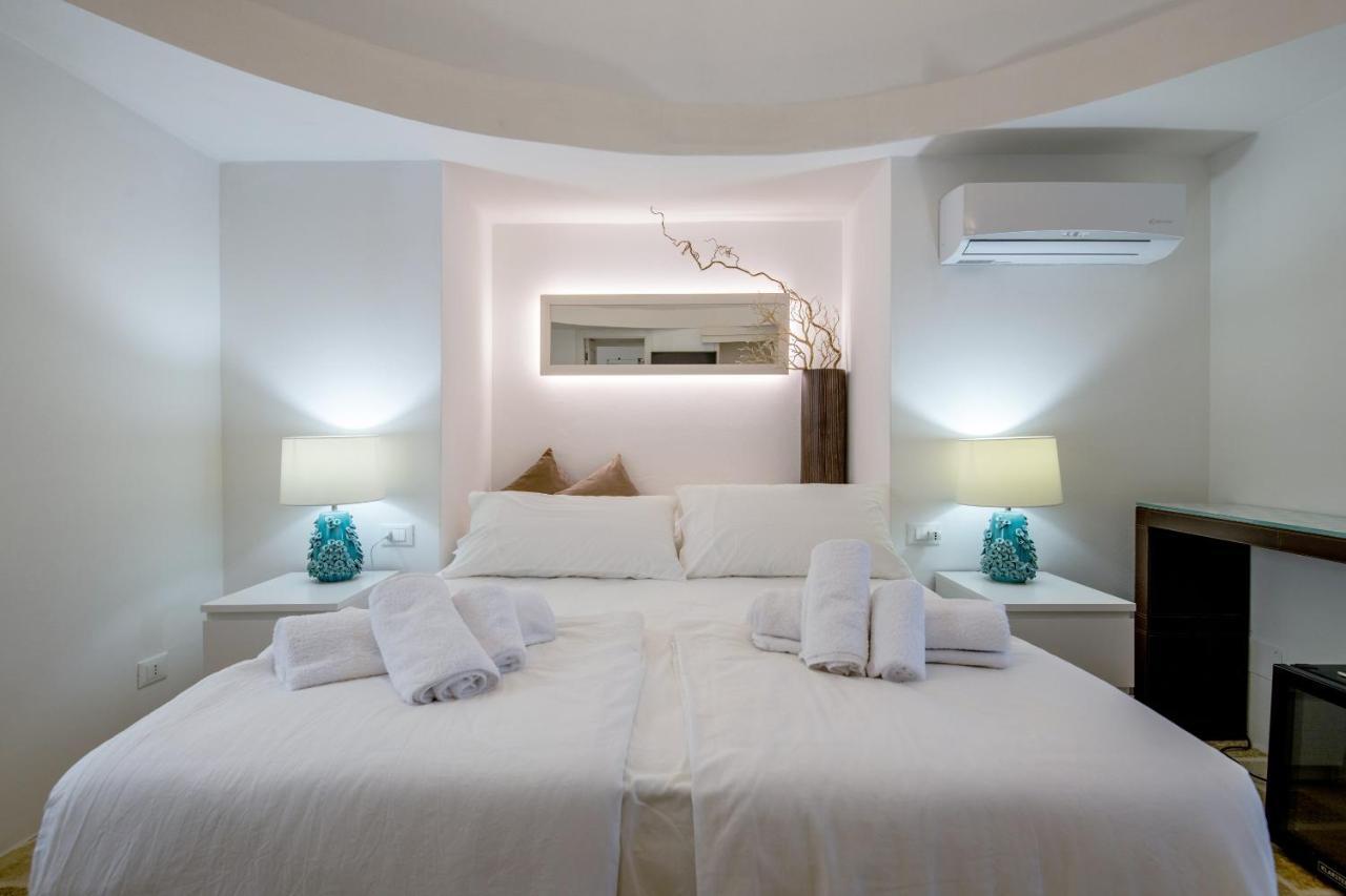 Trulli Moonlight Bed & Breakfast Ostuni Dış mekan fotoğraf